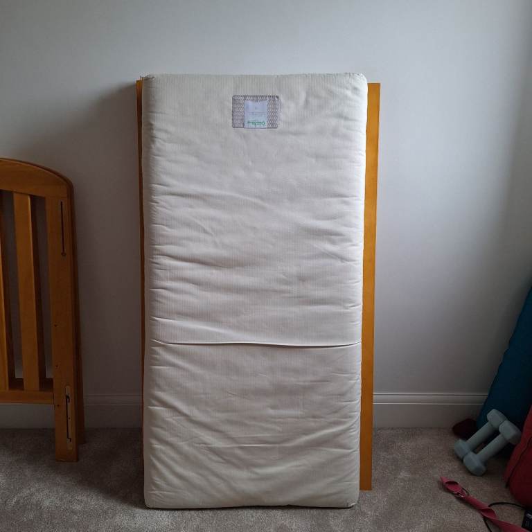 [Free] Preloved East Coast Cot Bed + Organic Mattress