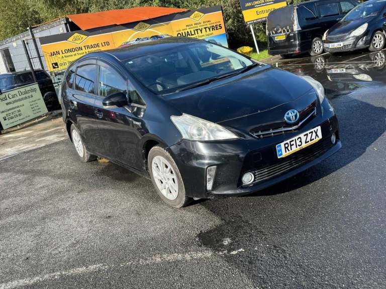 2013 Toyota 7 Seat Prius Toyota Prius Alpha Hybrid Petrol Black 2013 7 Seater