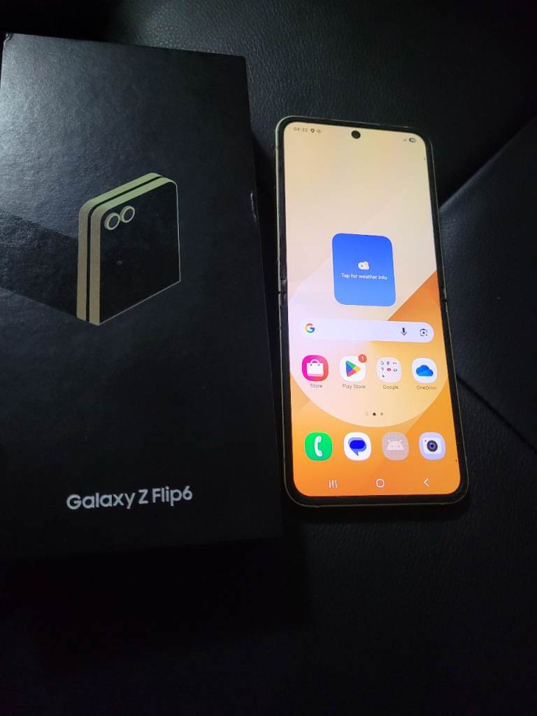 Samsung Galaxy Z Flip6 – Yellow