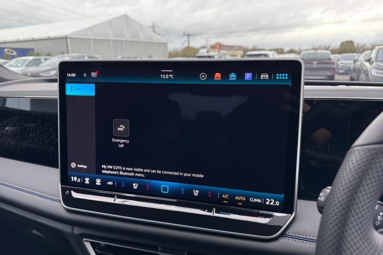 2025 Volkswagen Tiguan 1.5 TSI eHybrid 19.7kWh R-Line DSG Euro 6 (s/s) 5dr SUV Automatic