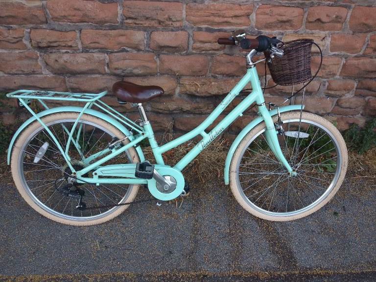 Pendleton Somerby Junior Bike - 24-inch Girls Dutch Style Low Step