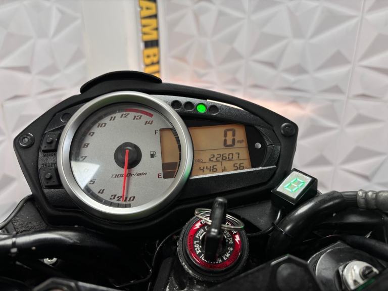 2009 Kawasaki Z750 | *WARRANTY PROVIDED*