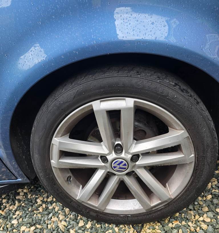 19" Genuine VW Amarok / Transporter Alloy Wheels with Tyres