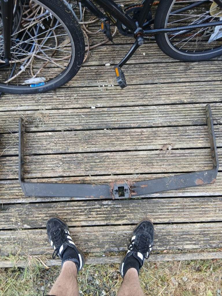 Tow bars 