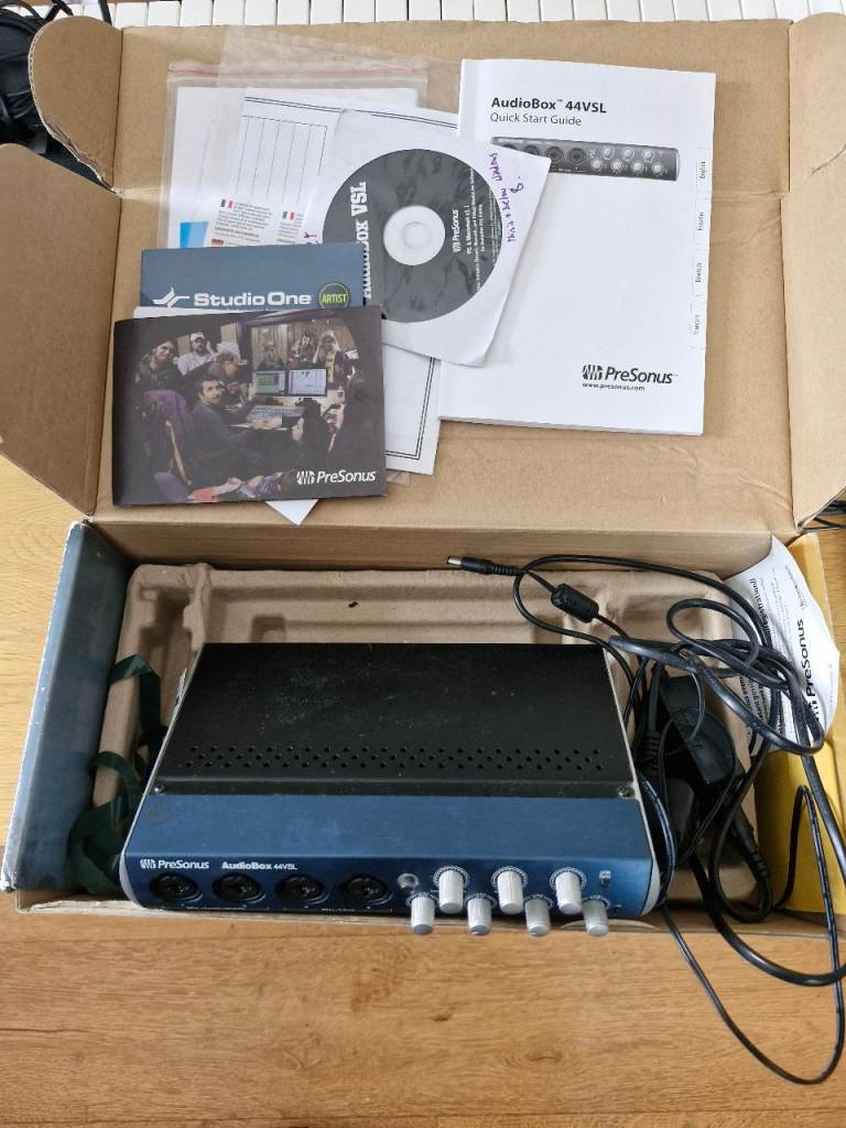 Personas studio box vsl 44