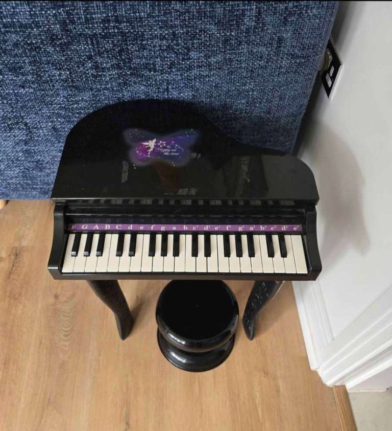 Kids Electronic Grand Piano with Stool – Good Condition