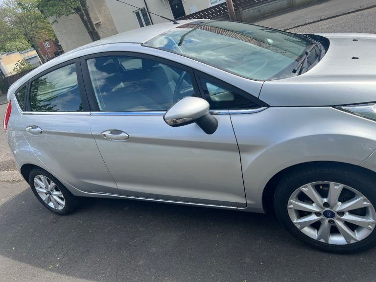 Ford, FIESTA, Hatchback, 2011, Manual, 1388 (cc), 5 doors