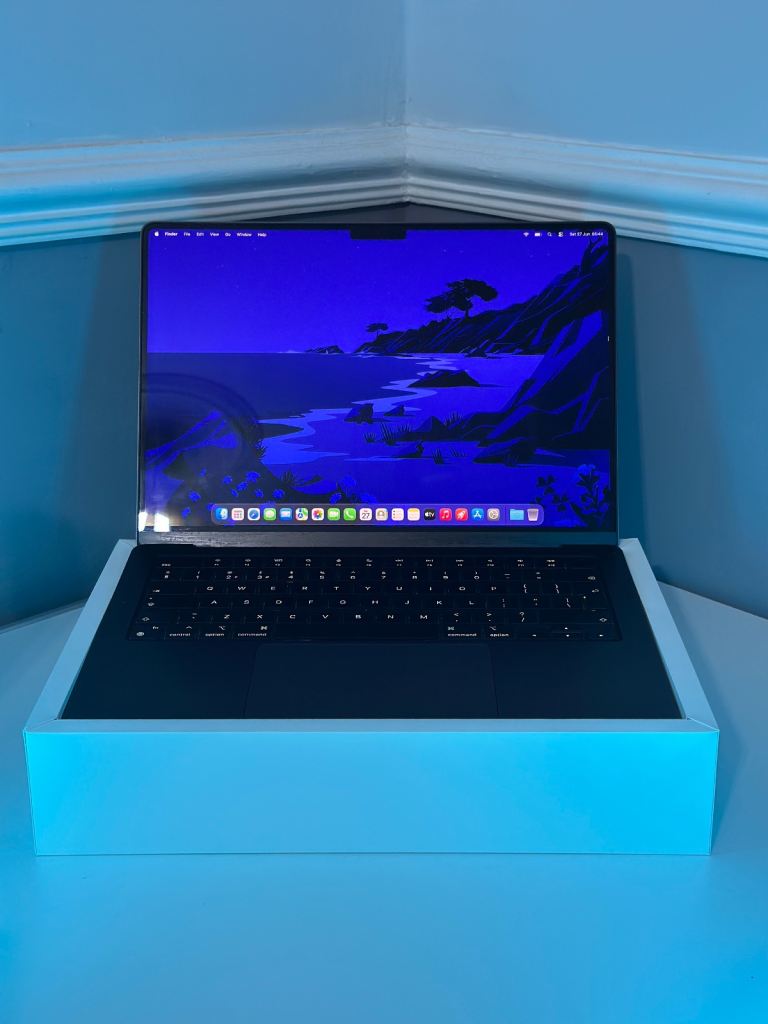 14” MacBook Pro (Nov 2024) – M4, 24GB RAM, 1TB SSD