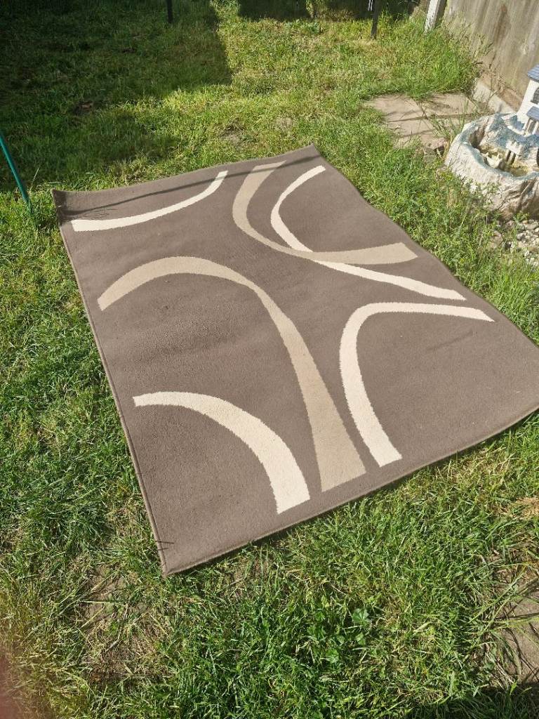 Lovely brown and beige floor rug 