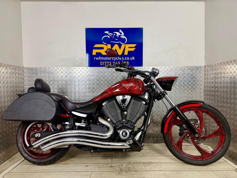 VICTORY VEGAS 8-BALL 1731, 2010, 23K, EXCELLENT COND, EXTRAS, MOT & SERVICED