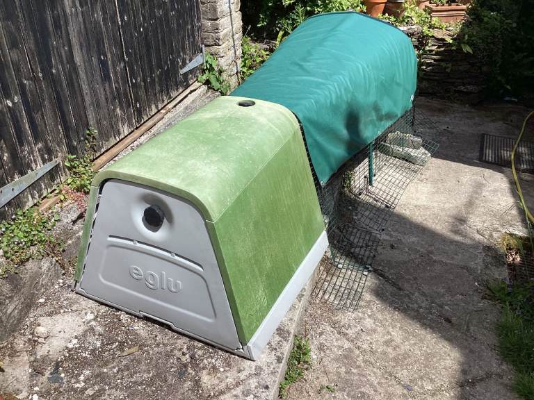 Omlet Eglu Go Chicken Coup or Rabbit Hutch, 2m Run and cover
