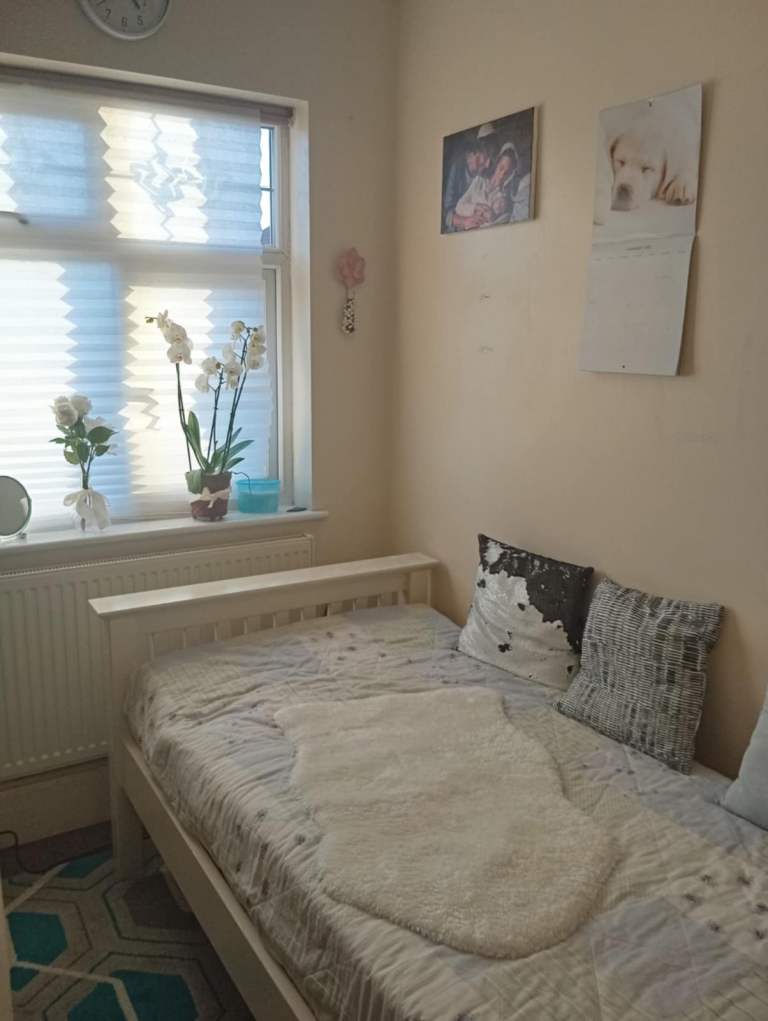 image for Single cosy room available 