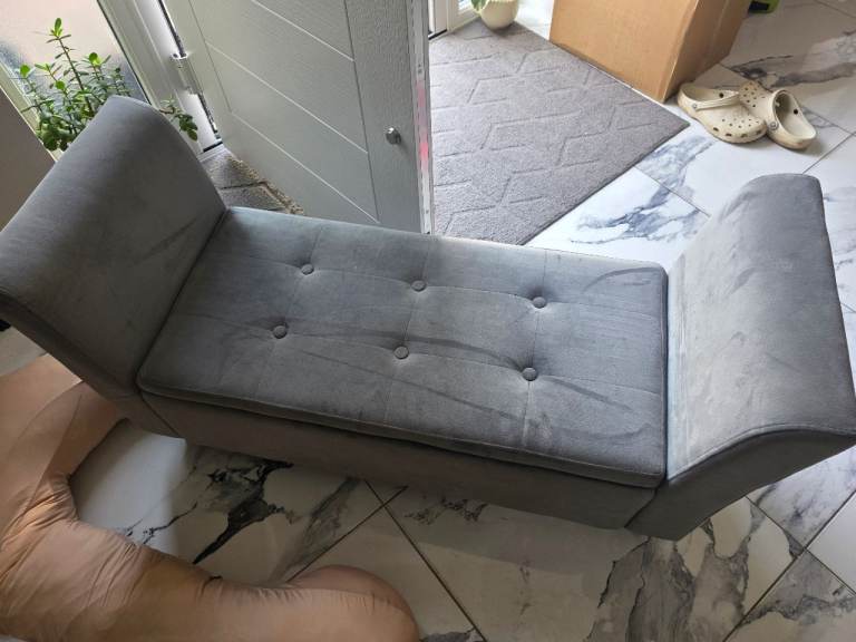 Storage seat