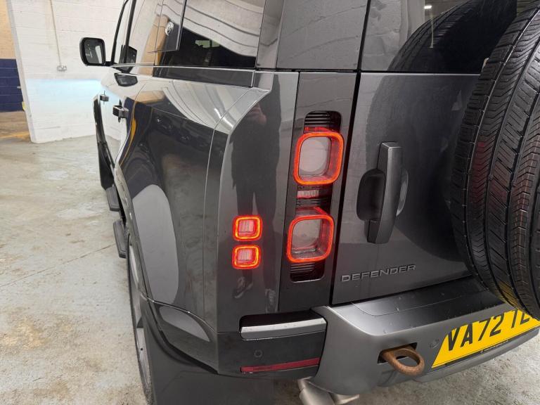 2022 Land Rover Defender 110 5.0 P525 V8 Auto 4WD Euro 6 (s/s) 5dr ESTATE Petrol Automatic