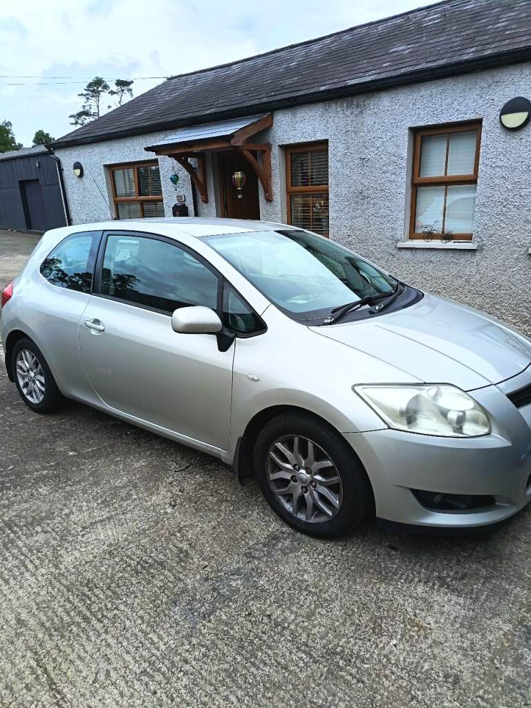 SWAP/SALE Toyota AURIS Hatchback 2008 Manual 1598 (cc) 3 doors