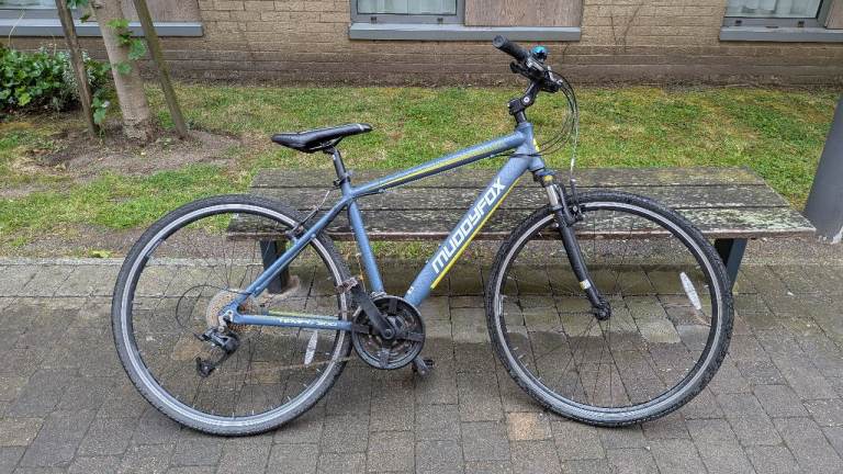 Muddyfox Tempo 300 Hybrid Bike