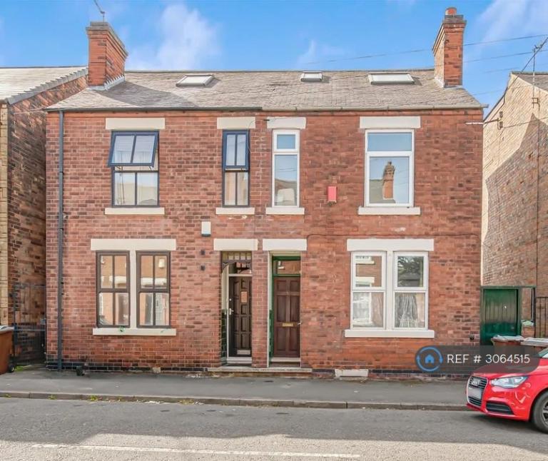 1 bedroom in Cycle Road, Nottingham, NG7 (#3064515)