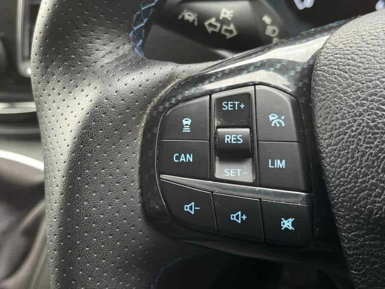 2023 Ford Transit Custom 2.0 EcoBlue 170ps Low Roof Limited Van Van DIESEL Manual