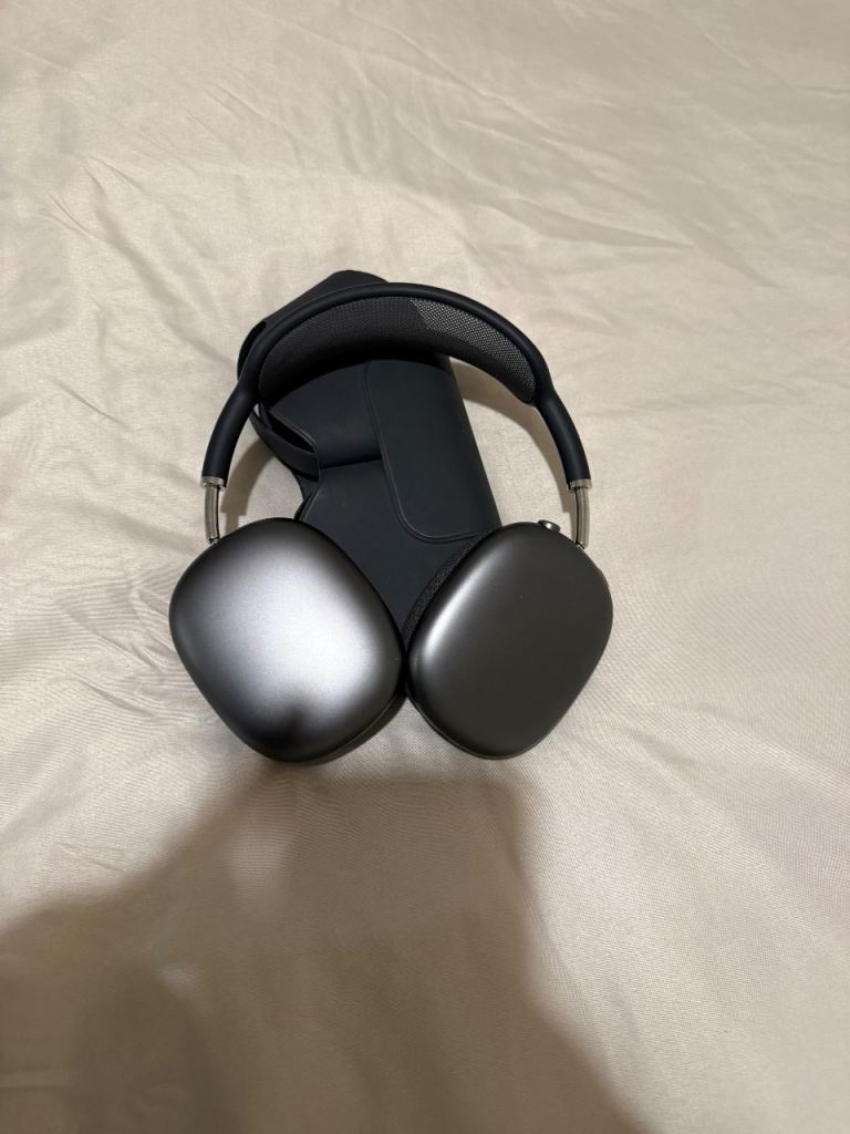 Apple Air Pods Max (lightning)