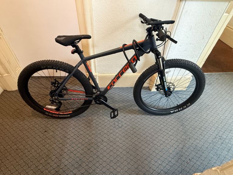 Men’s carrera vendetta size L bike 