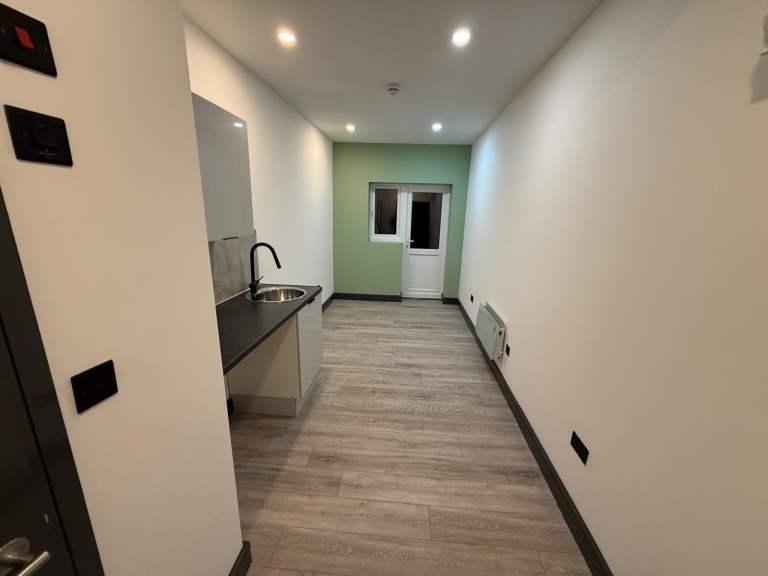 BENEFITS ACCEPTED - Studio Flat Available in Pinner Wealdstone Harrow HA3