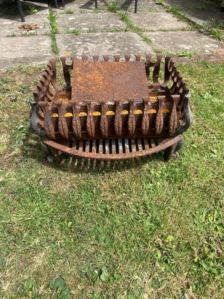 Cast Iron Fire Grate and Basket – Rusty, Functional