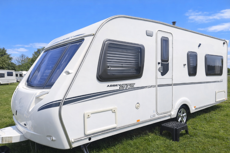 2007 Abbey 418  Fixed Bed 4 Berth Touring Caravan 