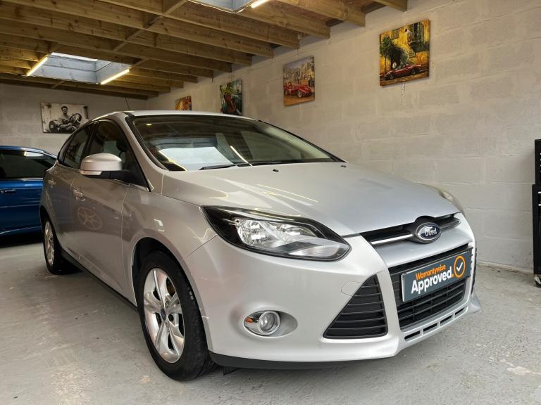 2012 Ford Focus 1.6 Zetec 5dr HATCHBACK Petrol Manual