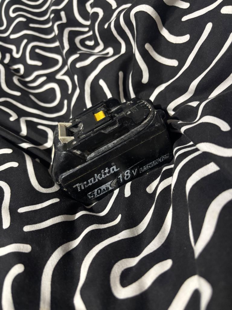 Makita 18v 5amp battrey