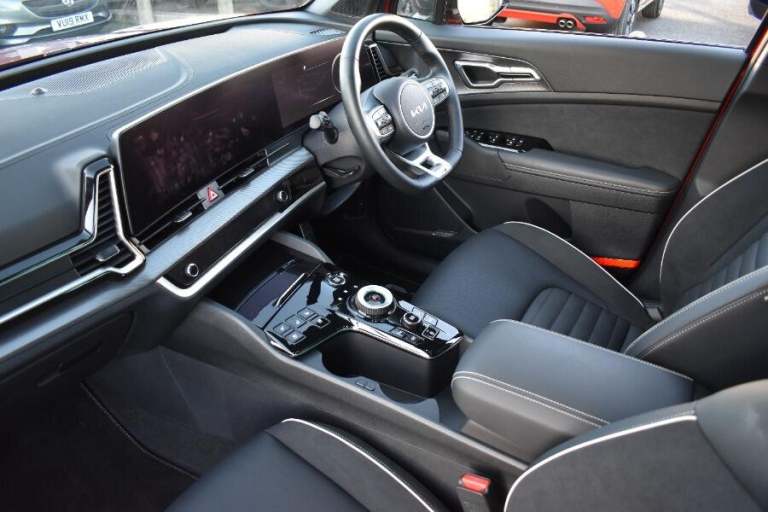 2025 Kia Sportage 1.6 T Gdi 48v Gt Line S Suv 5dr Petrol Dct Euro 6 (s/s) (157 Bhp) ESTATE Petrol...
