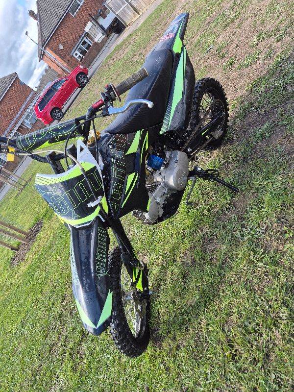 Stomp 125 pitbike mini dirtbike