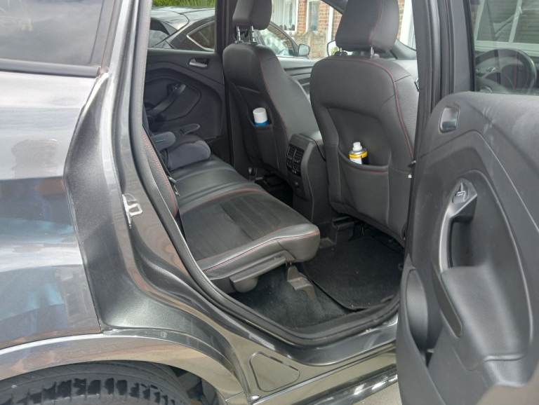 Ford, KUGA, Hatchback, 2019, Manual, 1498 (cc), 5 doors
