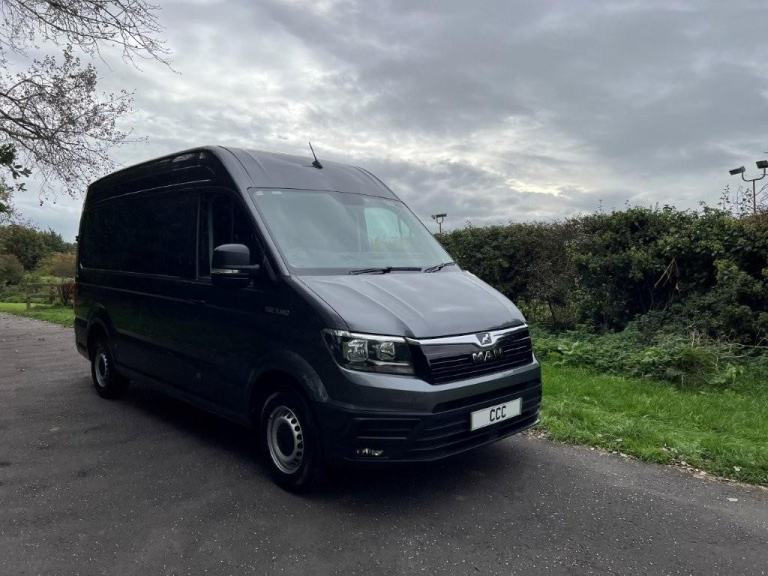 September 2023 MAN TGE 3.140d Lion XS FWD Standard Medium Roof (140)