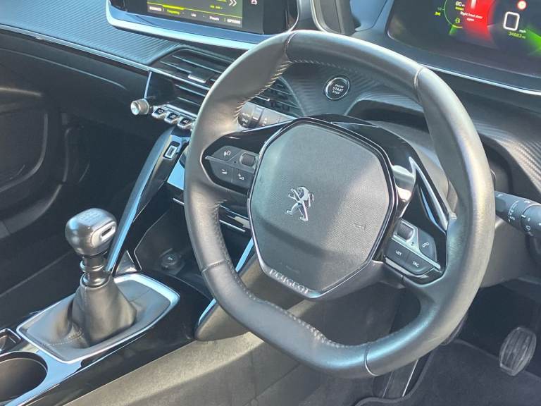2022 Peugeot 2008 1.2 PureTech Allure Premium 5dr Estate PETROL Manual