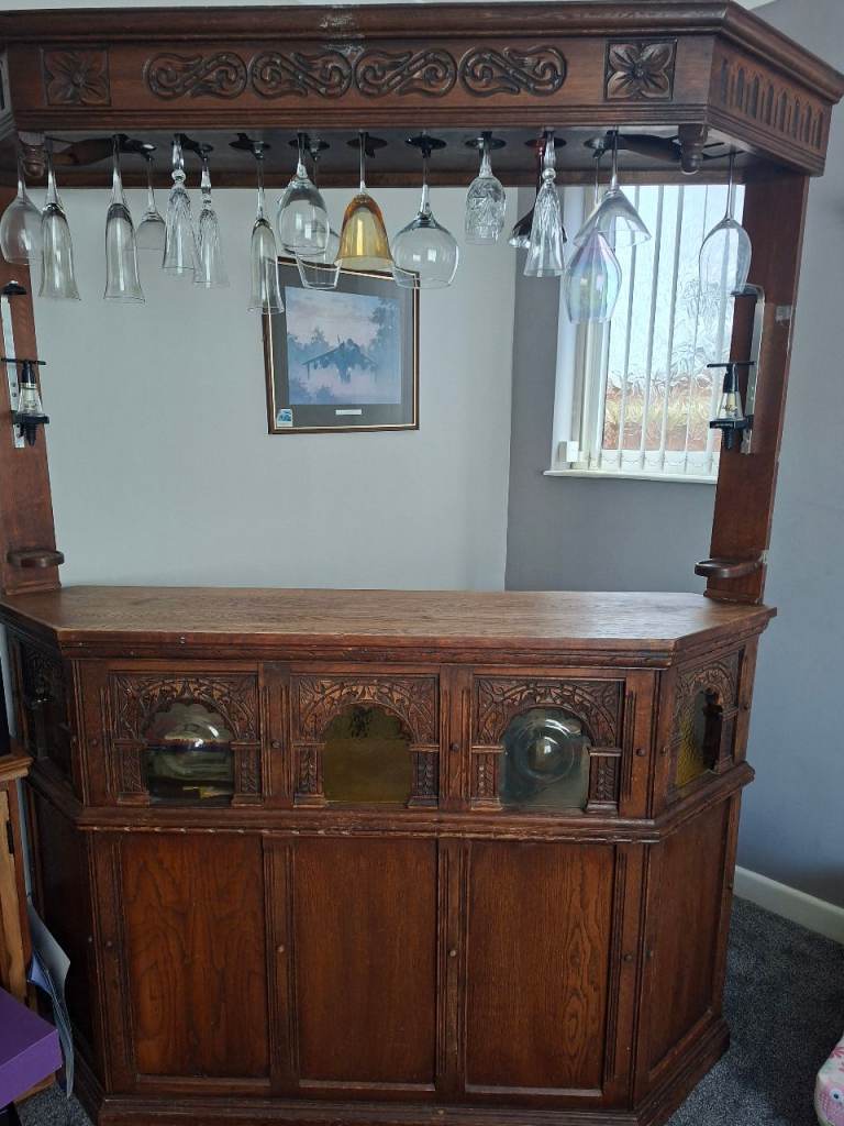 Old charm bar