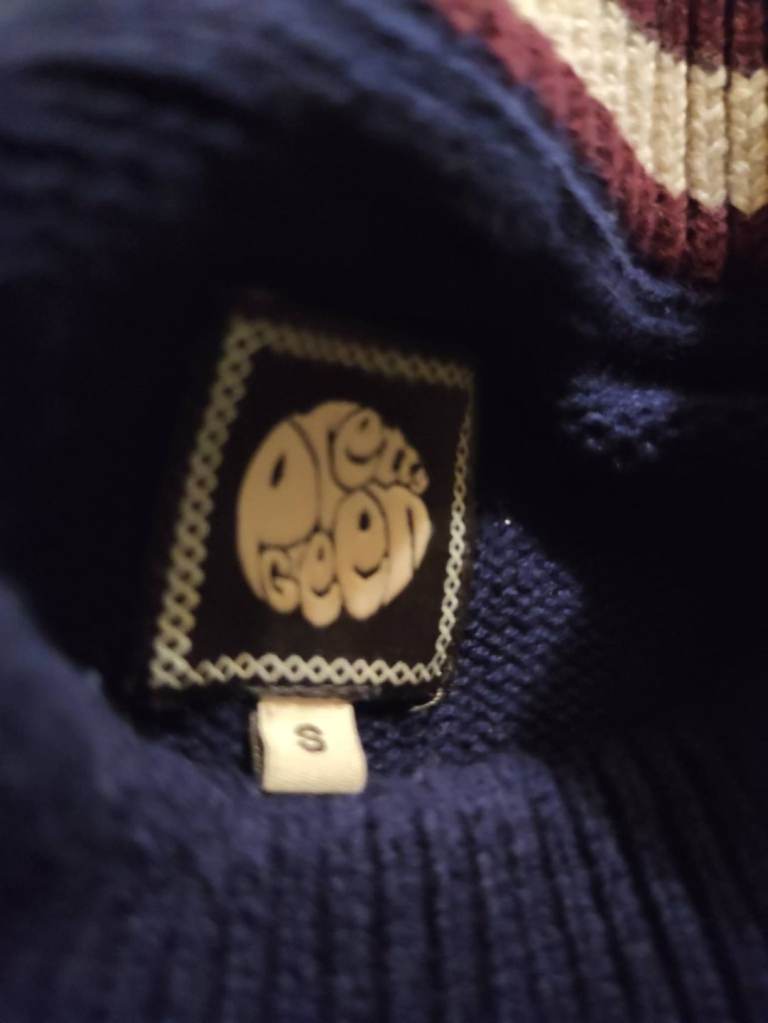 Man nearly new jumper 