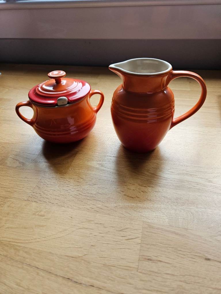 Le Creuset Orange Jug and Sugar Pot Set – Good Condition