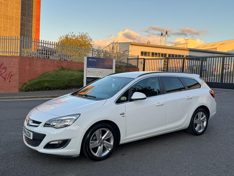 2014 Vauxhall Astra 1.6i 16V SRi 5dr ESTATE Petrol Manual