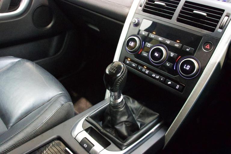 2016 Land Rover Discovery Sport 2.0 TD4 SE 5dr [5 seat] ESTATE DIESEL Manual