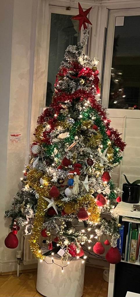 6ft Snowy Christmas Tree + Decorations, Lights & Baubles. Ready-to-Use Set