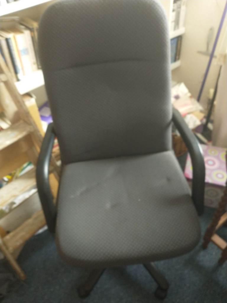 Computer chair