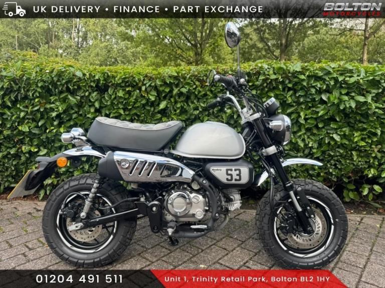 Honda Z125 Monkey Bike Black 1464 Miles