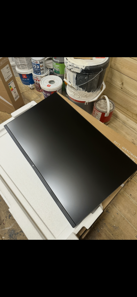 Brand New in Box (BNIB) KTC 32" Flat Computer Monitor (Model: H32T13)