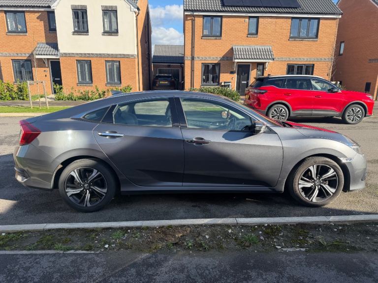 Honda, CIVIC, Saloon, 2019, Manual, 988 (cc), 4 doors