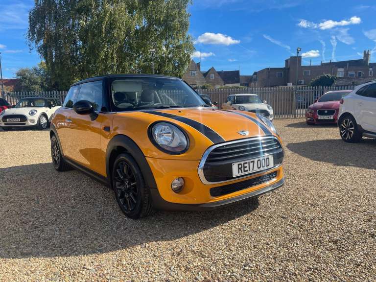 2017 MINI Hatch 1.5 Cooper D Euro 6 (s/s) 3dr HATCHBACK Diesel Manual