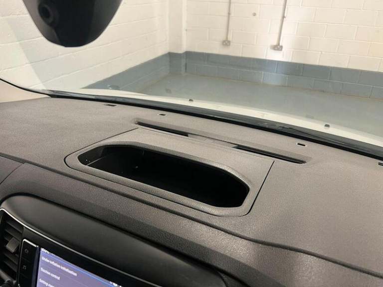 2024 Peugeot Expert 1000 1.5 BlueHDi 100 Professional Premium + Van PANEL VAN DIESEL Manual