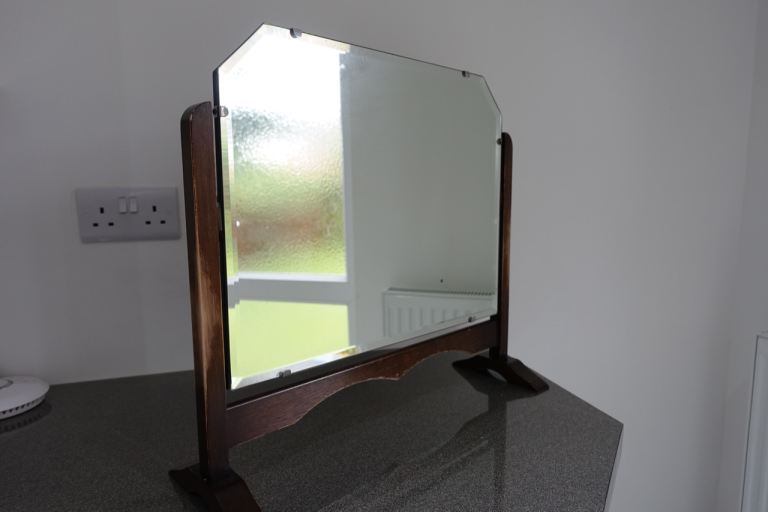 VINTAGE DRESSING TABLE MIRROR