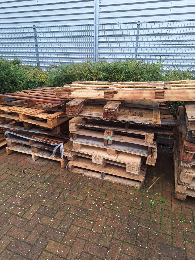 ***FREE*** SCRAP PALLETS - COLLECTION DETAILS IN DESCRIPTION
