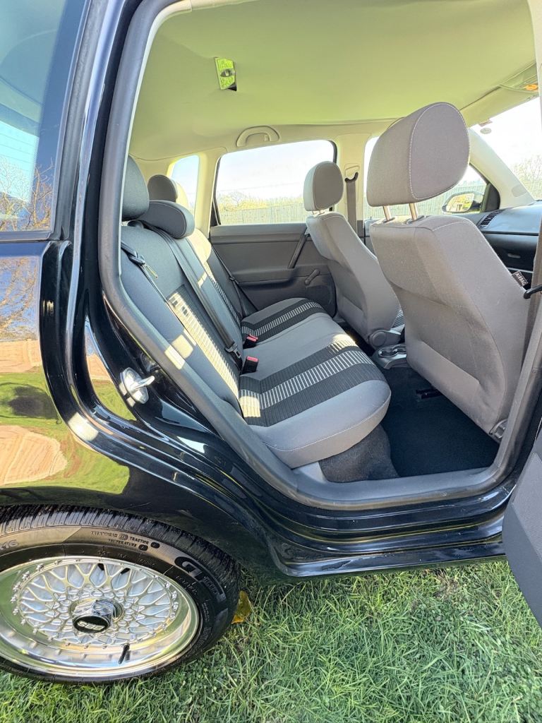 Volkswagen, POLO, Hatchback, 2009, Manual, 1390 (cc), 5 doors