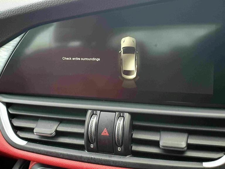 2019 Alfa Romeo Giulia 2.2 JTDM-2 Super 4dr Auto SALOON DIESEL Automatic